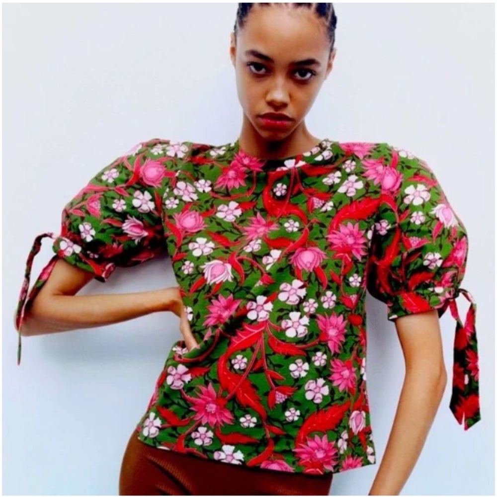 ZARA Women’s Print Floral Tied Puffy sleeves top Size Small